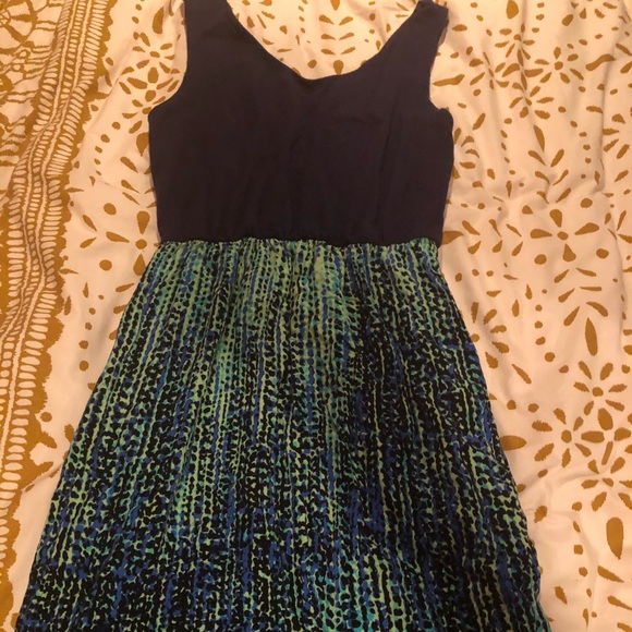 Navy and Green Maxi Dress - Picture 3 of 4